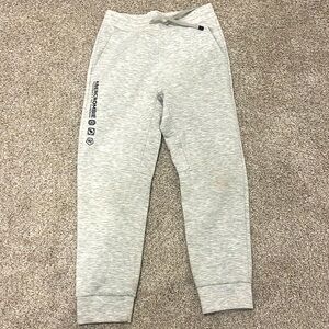 New grey Abercrombie jogger pants